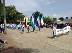 mujeres-marcharon-en-tierralta-2