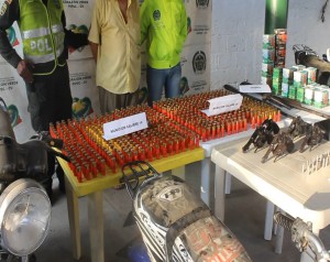 Motocicletas y municiones incautadas por la Policia Metropolitana en Cereté.