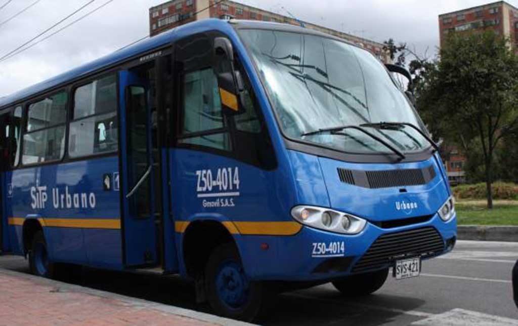 Los busadores aprovecharon las altas horas de la noche y la soledad del sector para abusar a la conductora.